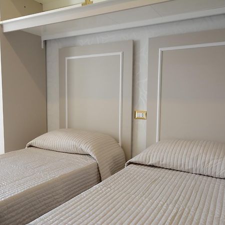 Luxury White House Rome Apartment ภายนอก รูปภาพ