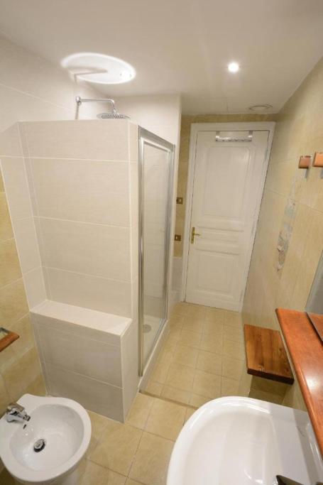 Luxury White House Rome Apartment ภายนอก รูปภาพ